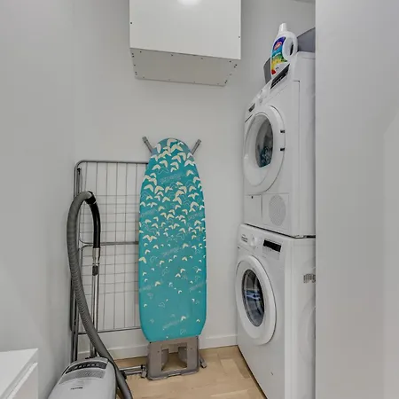 Rotermanni Apartment#top Location#spacious#free Parking * טאלין