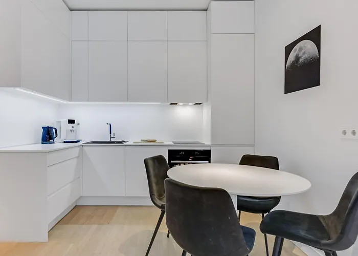 Rotermanni Apartment#top Location#spacious#free Parking タリン