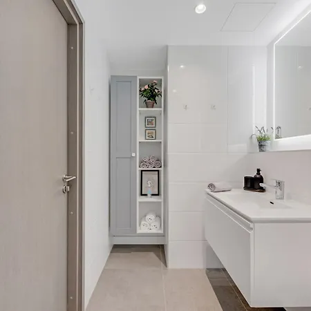 Rotermanni Apartment#top Location#spacious#free Parking Lejlighed