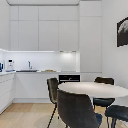 Rotermanni Apartment#top Location#spacious#free Parking Tallinn